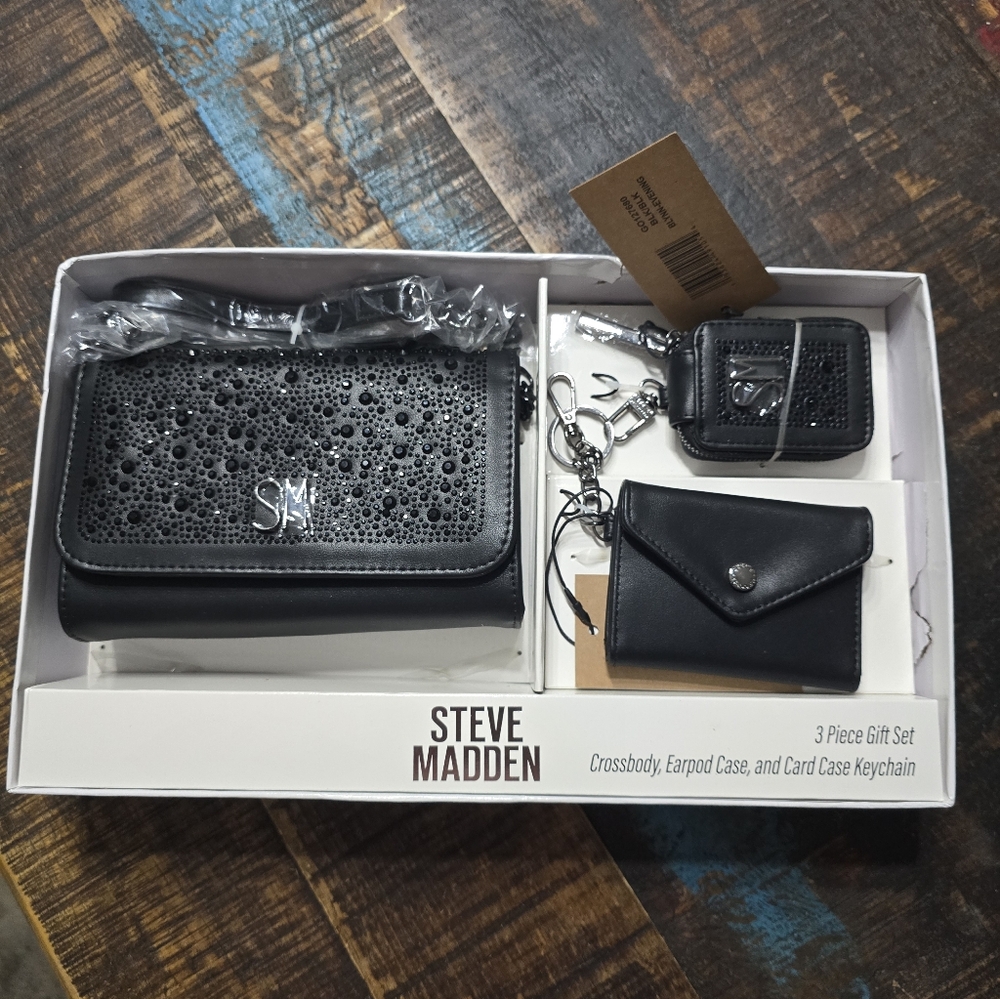 Steve Madden Black Gift Set